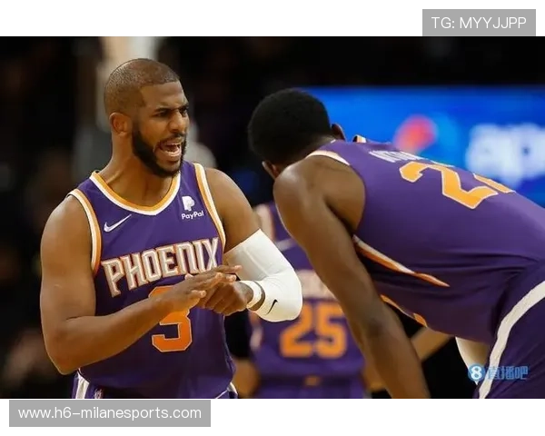 保罗精准分球助攻艾顿空接扣篮，掀起球场激情风暴