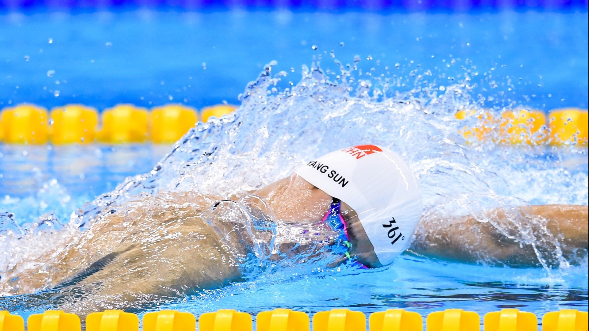 城市志愿者公益跑 为环保和公益项目筹集善款